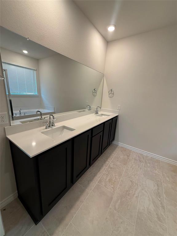2140 Katharine Street Property Photo 6