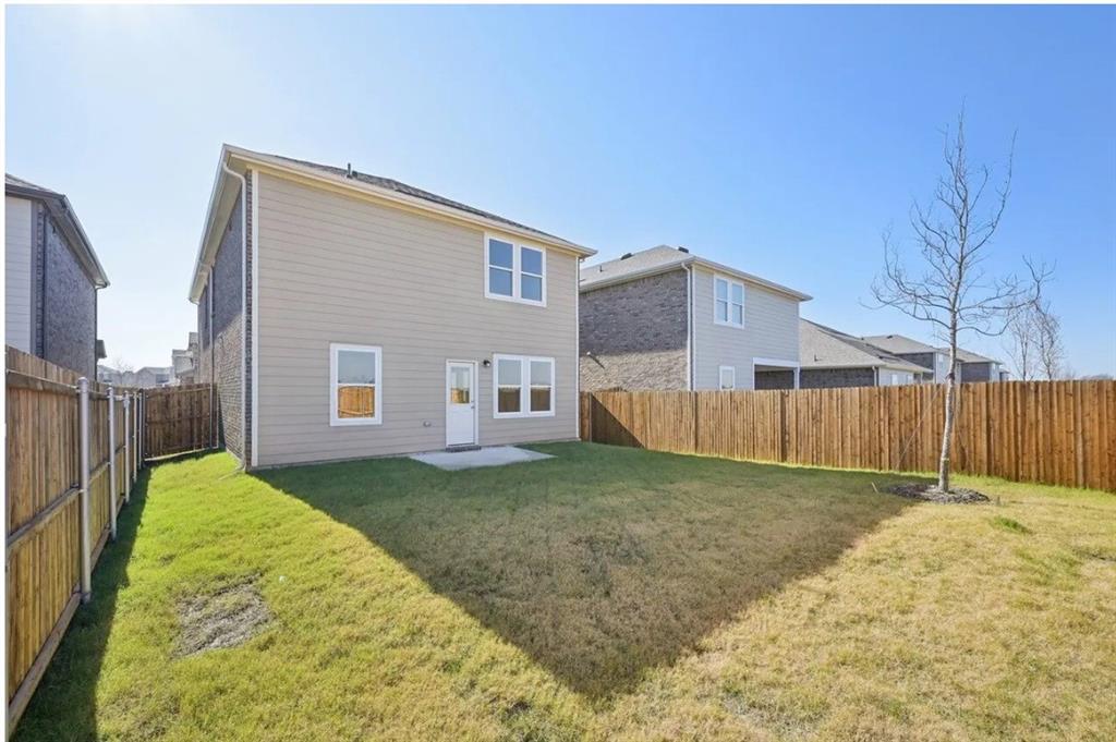2013 Meadow Park Drive Property Photo 4