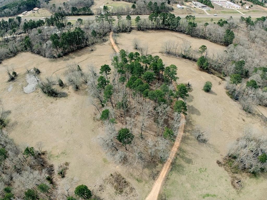 1425 State Highway 300 Property Photo 1