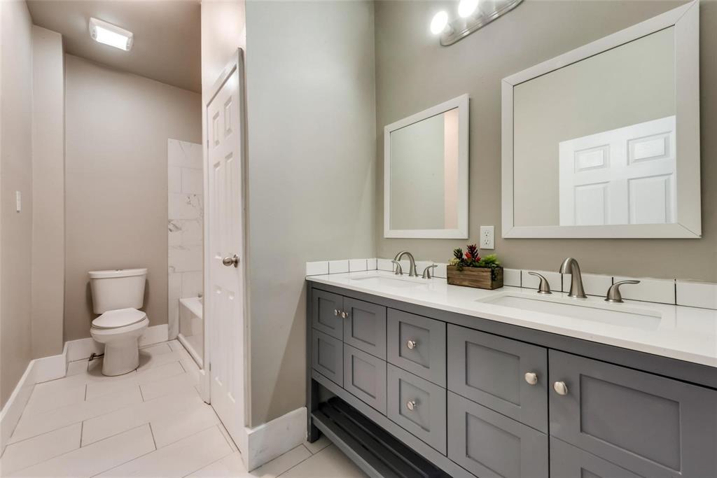 2721 Travis Avenue Property Photo 17