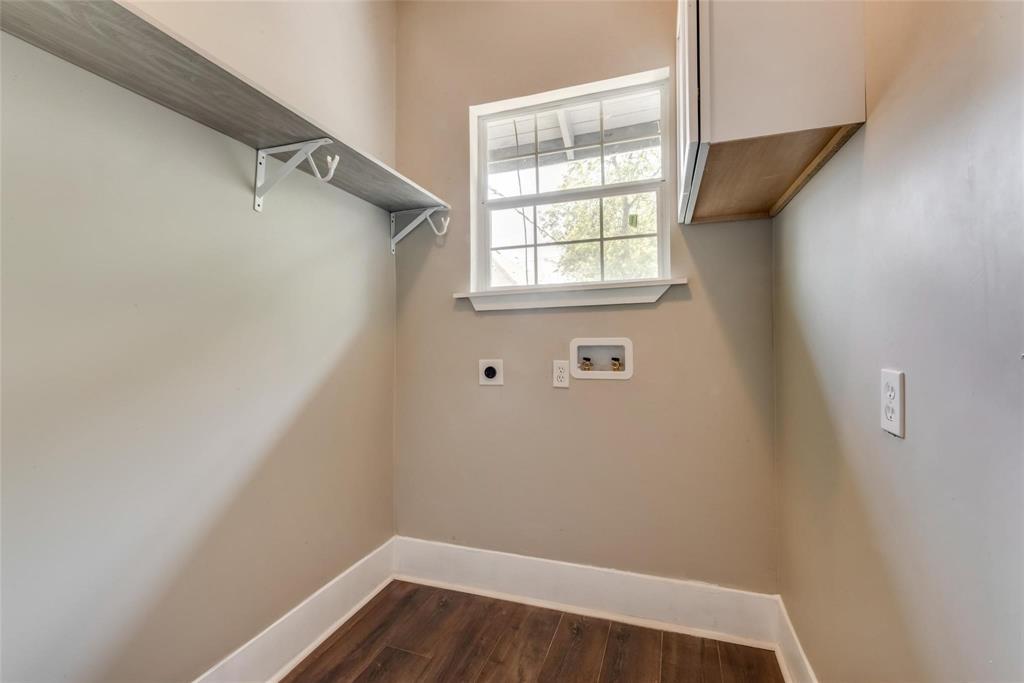 2721 Travis Avenue Property Photo 19