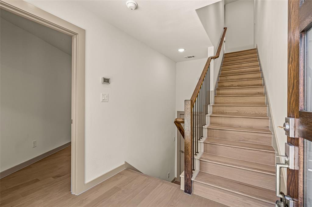 2729 Azalea Park Circle Property Photo 3