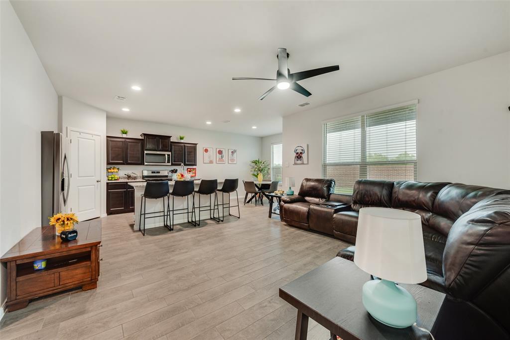 516 Drowsy Water Trail Property Photo 8