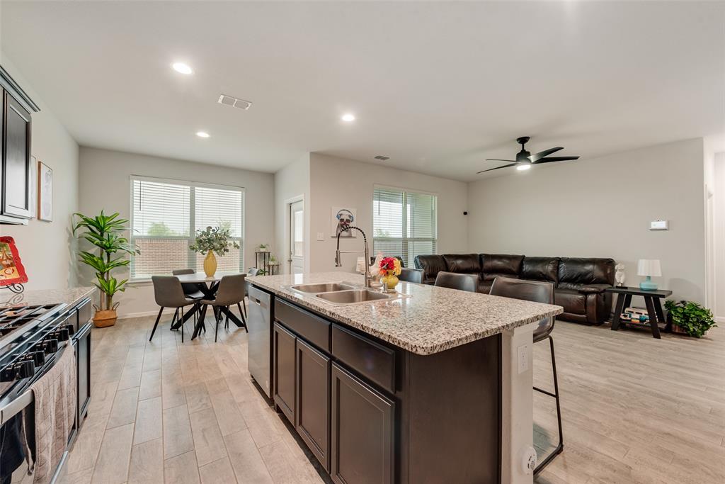 516 Drowsy Water Trail Property Photo 12