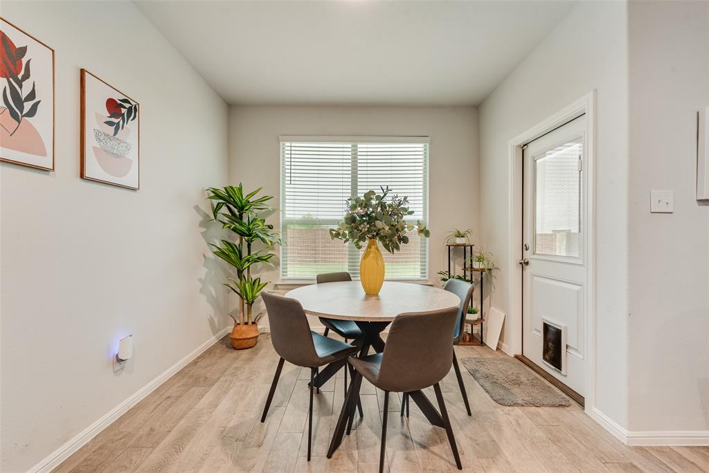 516 Drowsy Water Trail Property Photo 13