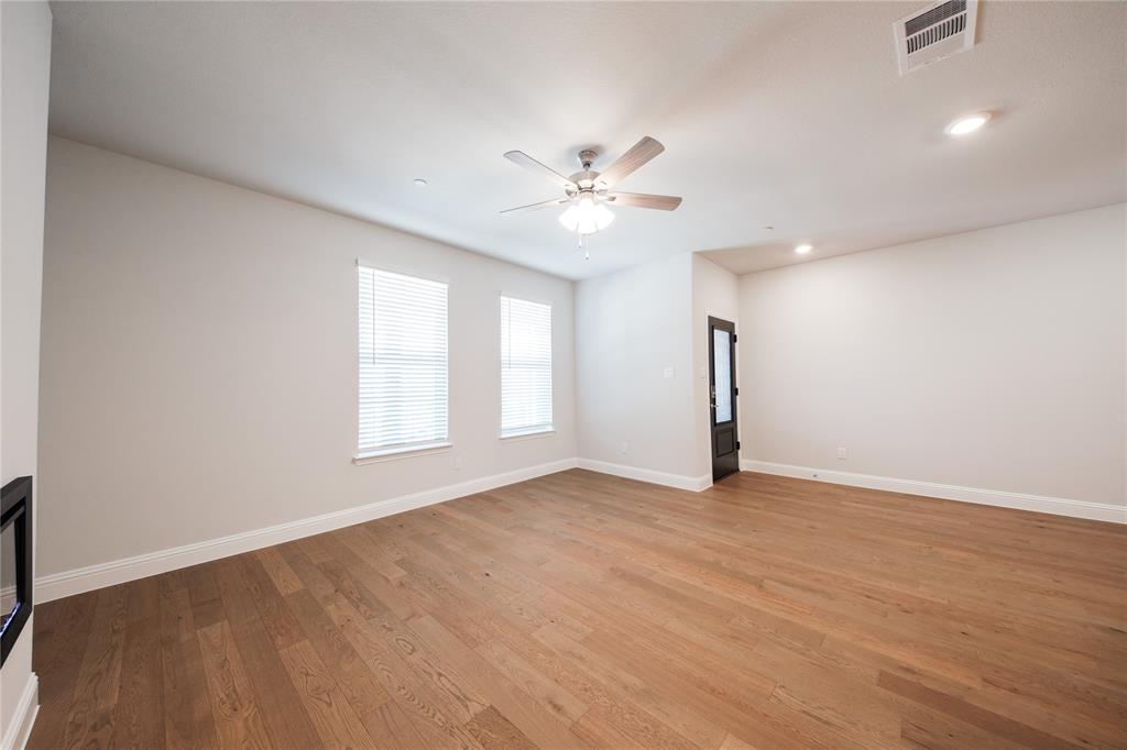 2108 Naples Drive Property Photo 7