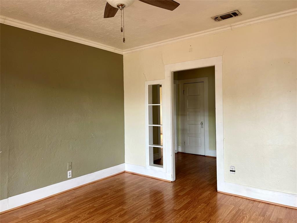 405 E South Property Photo 6