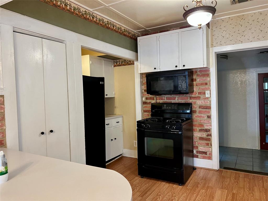 405 E South Property Photo 16