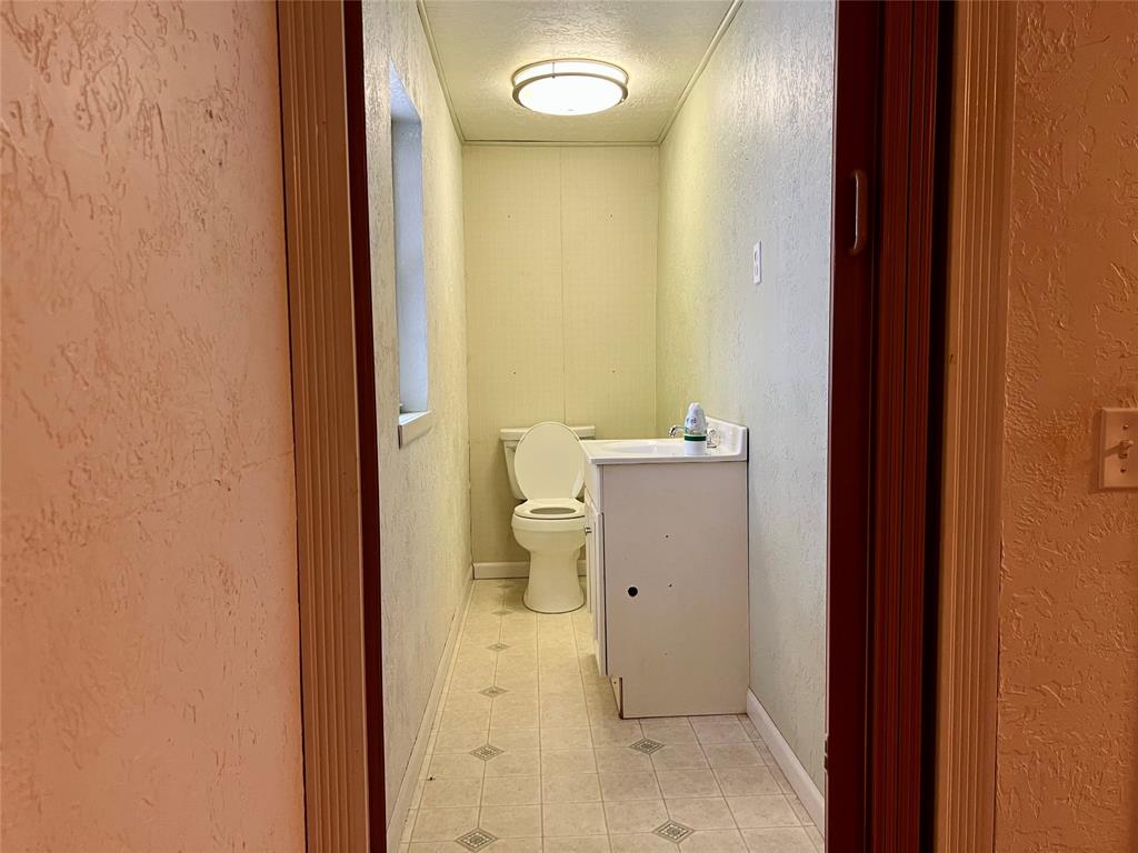 405 E South Property Photo 26