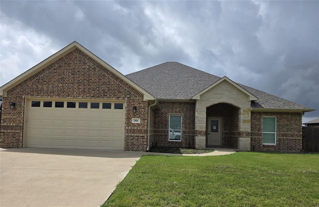 906 Stone Meadow Drive Property Photo 1