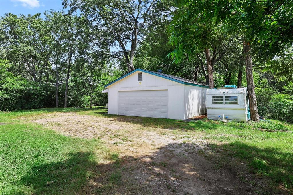 2496 Greer Road Property Photo 3