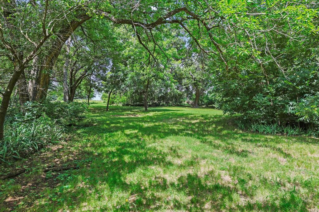 2496 Greer Road Property Photo 8