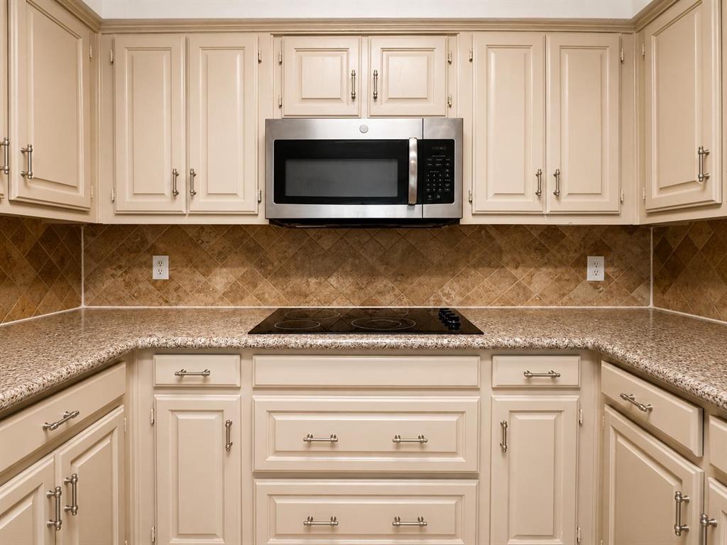 7806 Williams Avenue Property Photo 5