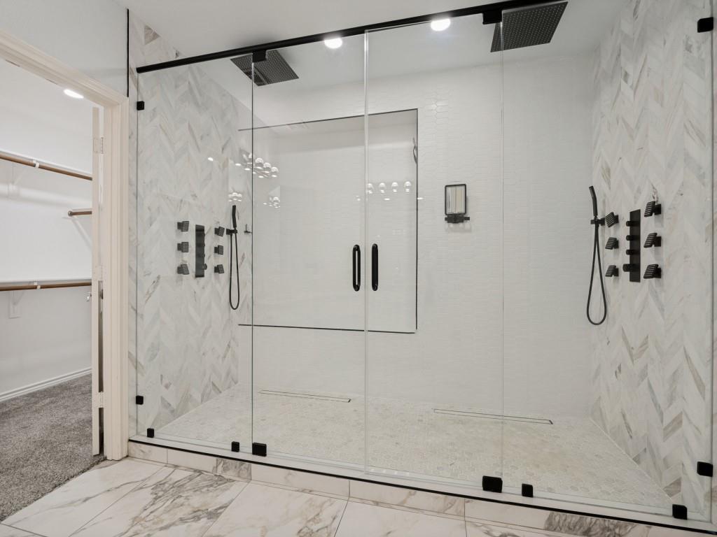 2811 Gillespie Lane Property Photo 3