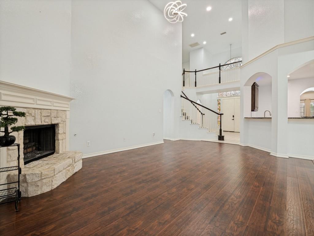 2811 Gillespie Lane Property Photo 7