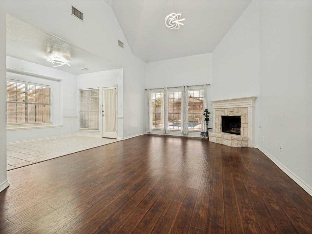 2811 Gillespie Lane Property Photo 9
