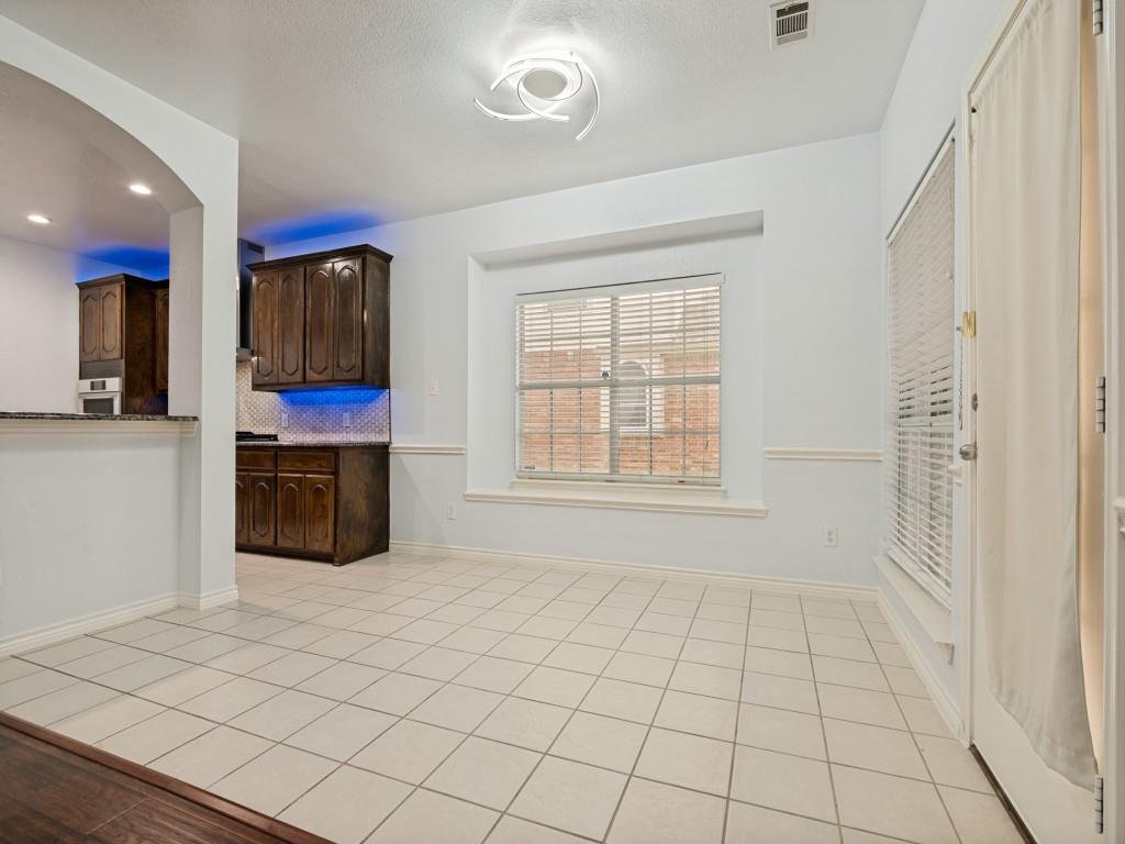 2811 Gillespie Lane Property Photo 10