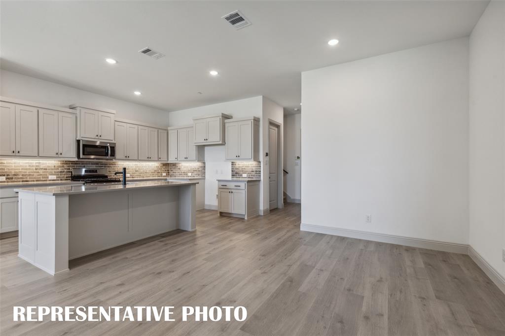 1387 Rooted Road Property Photo 8