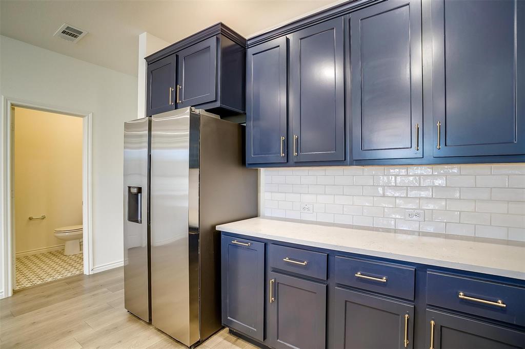 211 Athenia Drive Property Photo 11