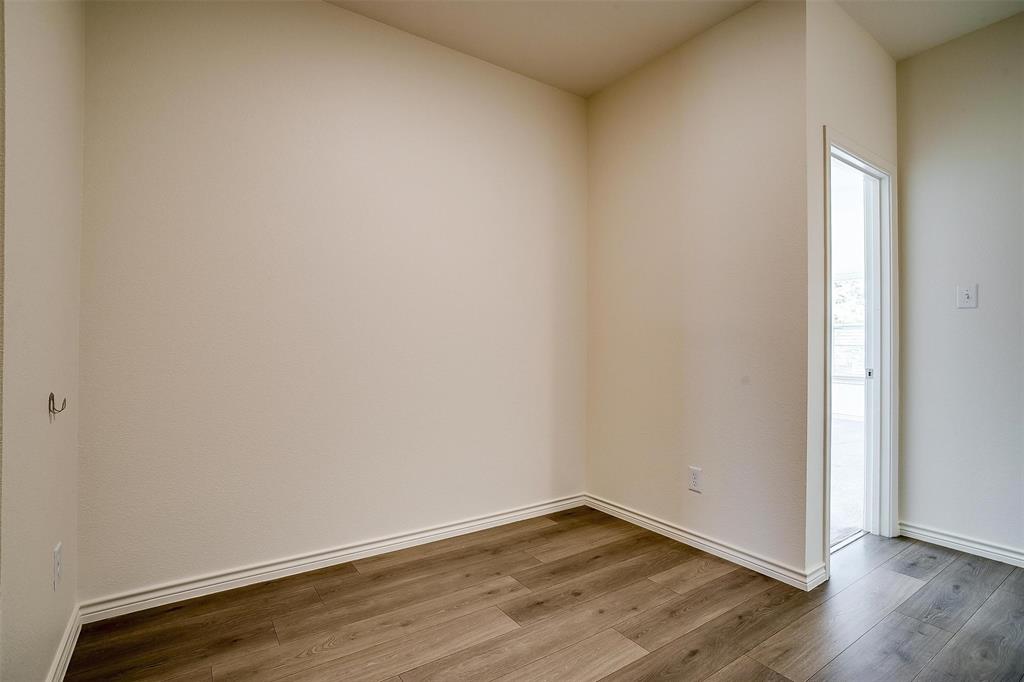 211 Athenia Drive Property Photo 17