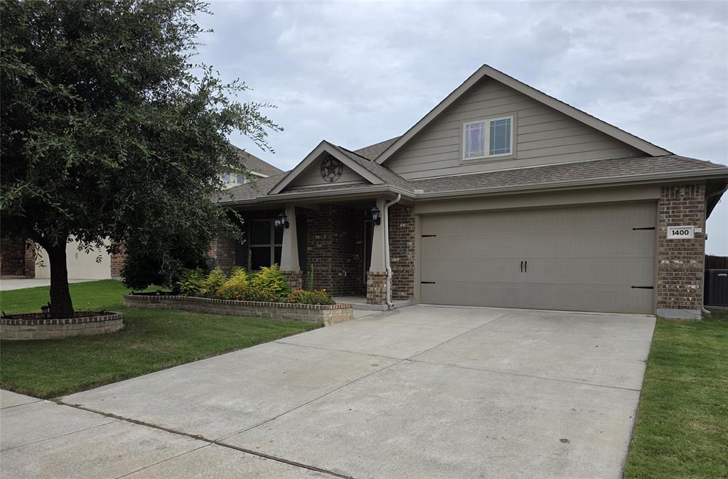 1400 Crossvine Drive Property Photo 1