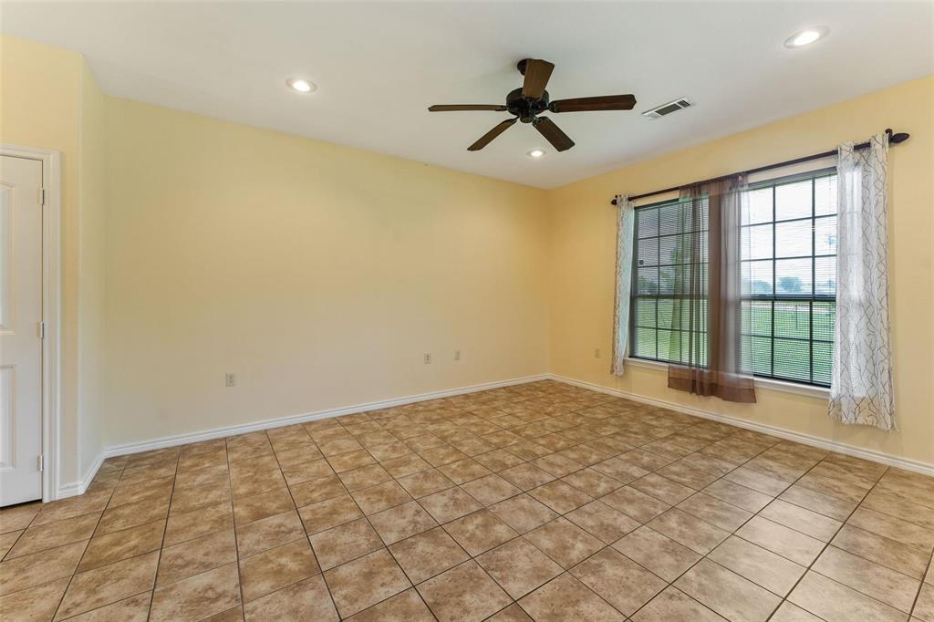 304 Port Drive Property Photo 6