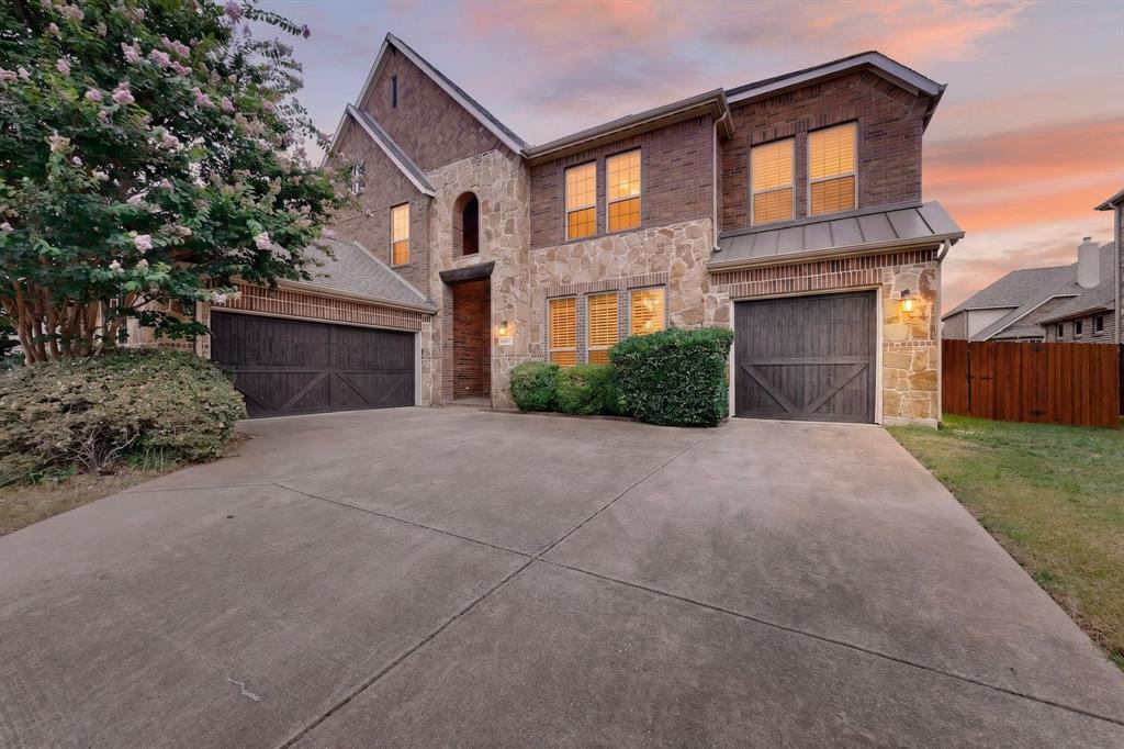 2201 Arbol Way Property Photo 1
