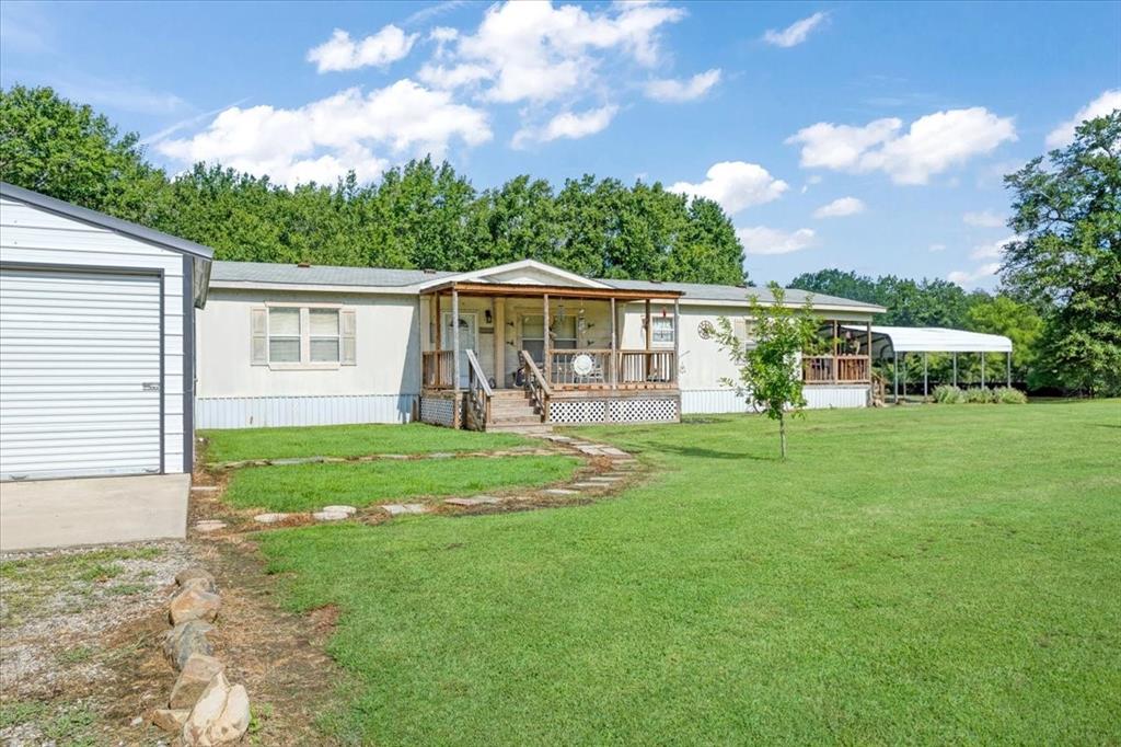 1022 County Road 2295 Property Photo 4