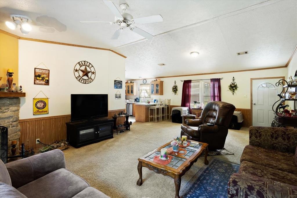 1022 County Road 2295 Property Photo 13