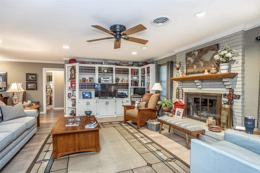 415 Rosedale Drive Property Photo 4