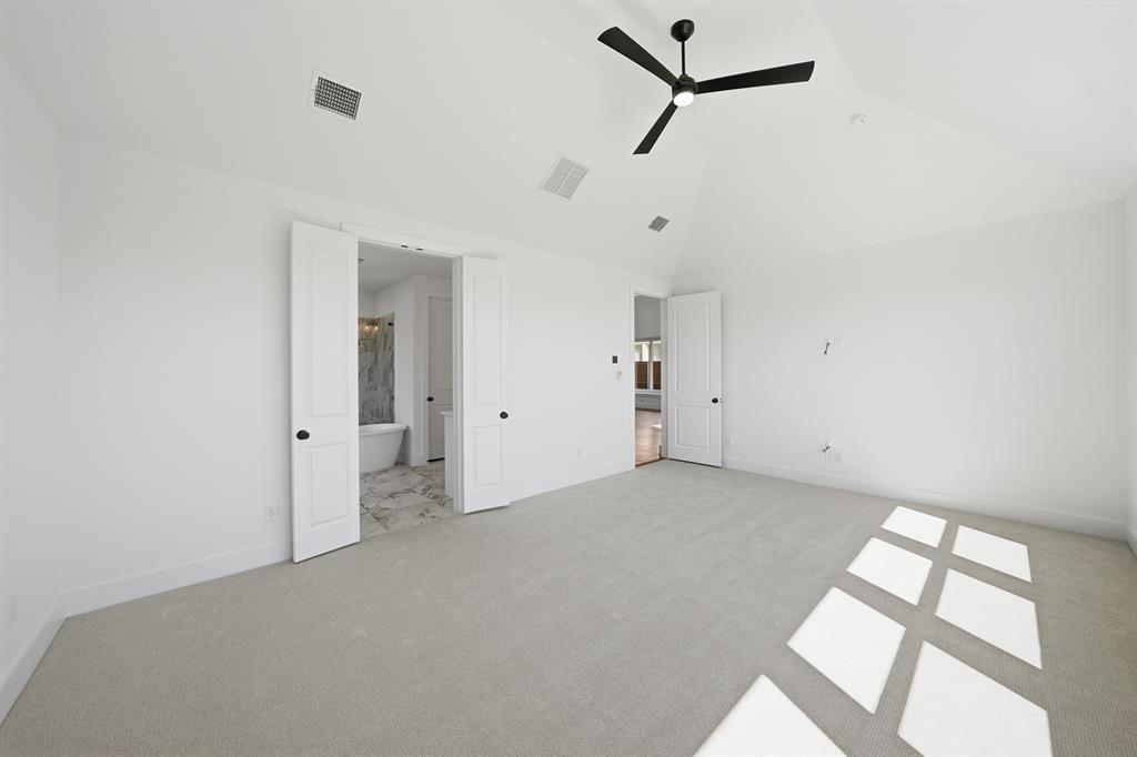 6808 Tadpole Trail Property Photo 7