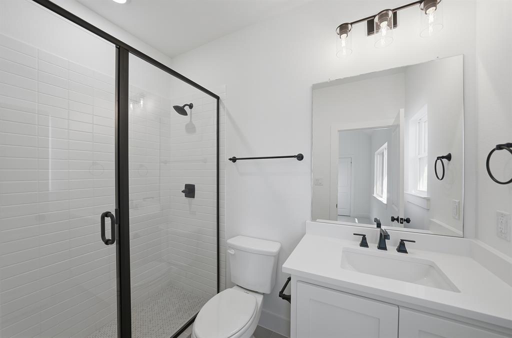 6808 Tadpole Trail Property Photo 12