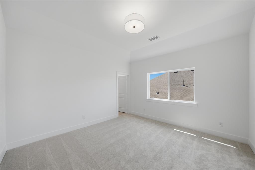 6808 Tadpole Trail Property Photo 13