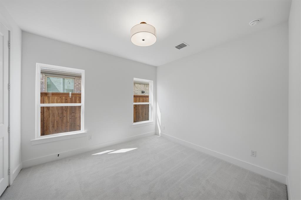6808 Tadpole Trail Property Photo 15