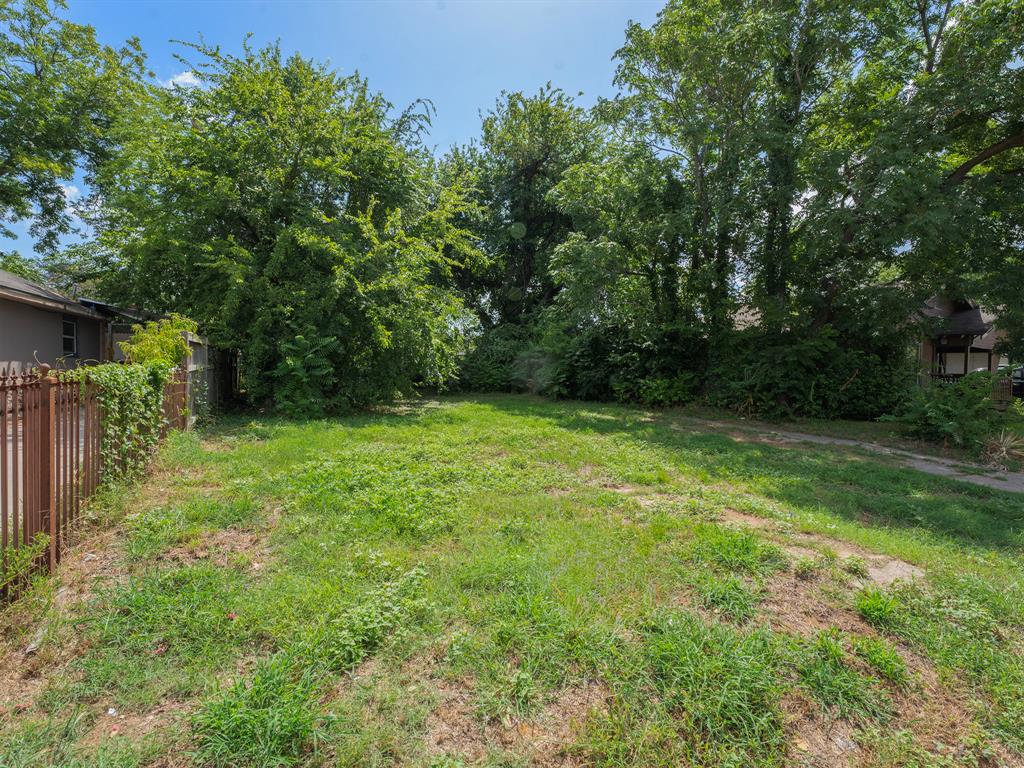 5027 Echo Avenue Property Photo 2