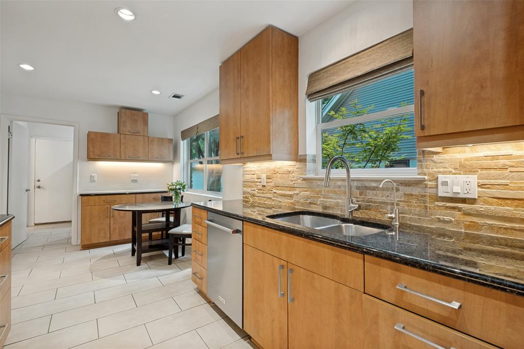 12022 Dixfield Drive Property Photo 4