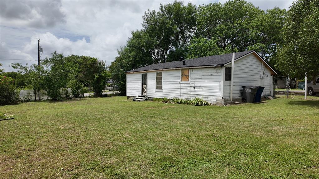 327 S Overlook Drive Property Photo 5