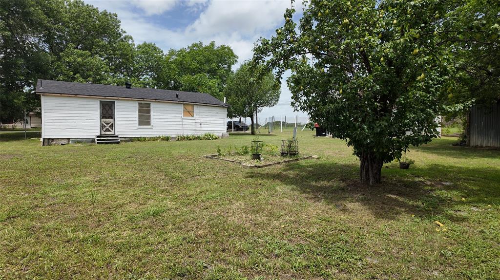 327 S Overlook Drive Property Photo 6