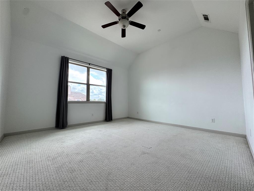 6285 Davison Way Property Photo 11