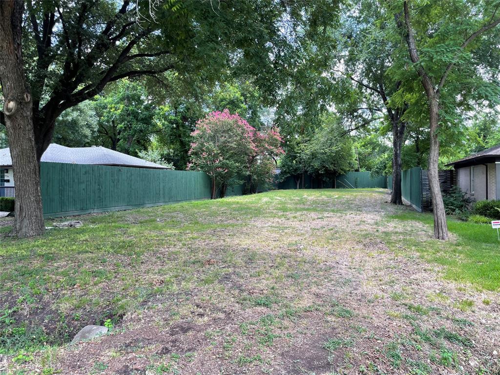 3776 Shorecrest Drive Property Photo 2