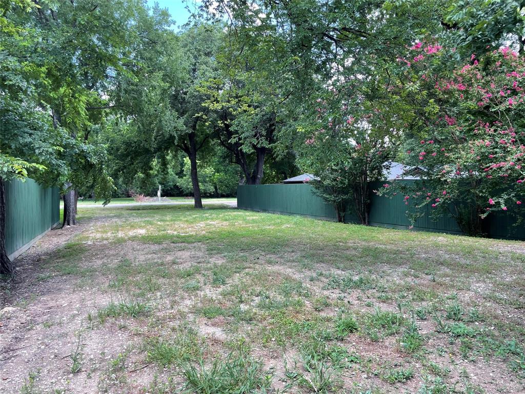 3776 Shorecrest Drive Property Photo 6