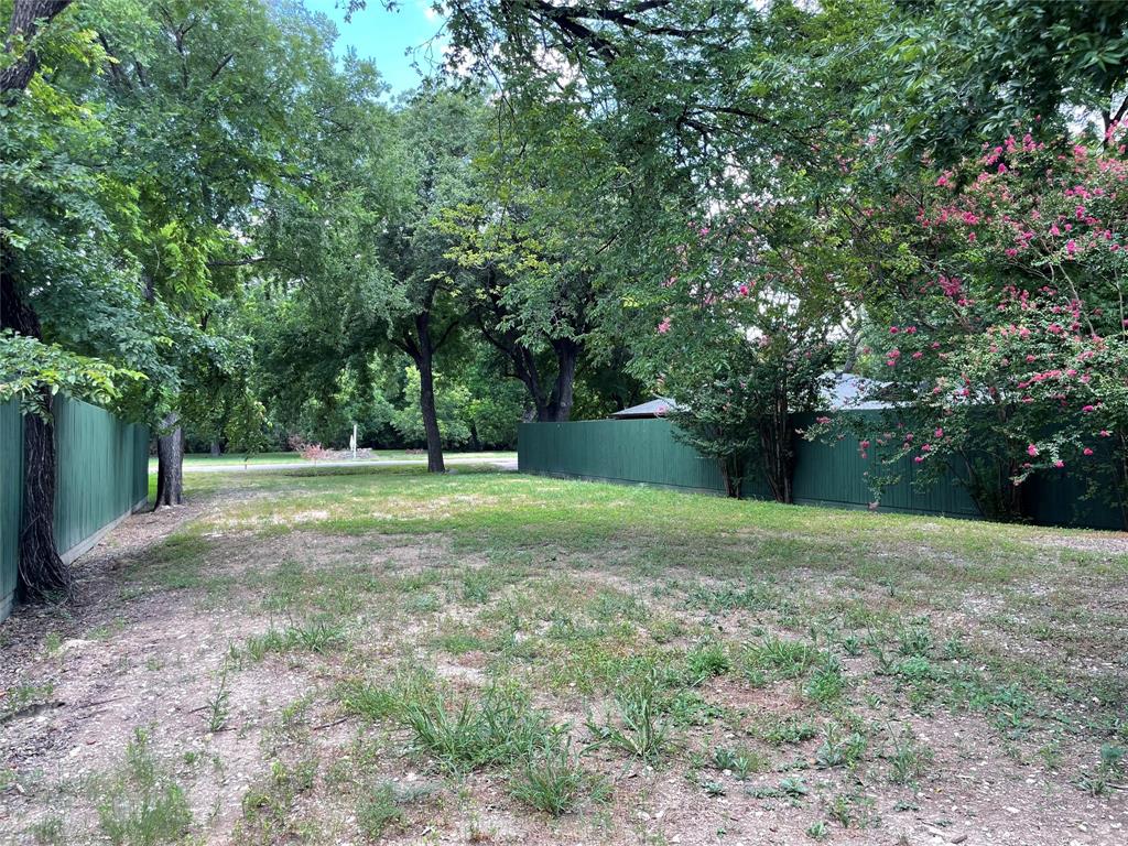 3776 Shorecrest Drive Property Photo 12