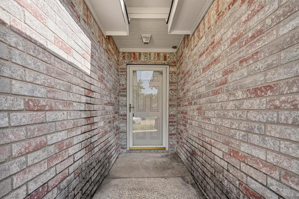 1414 Aviary Drive Property Photo 4