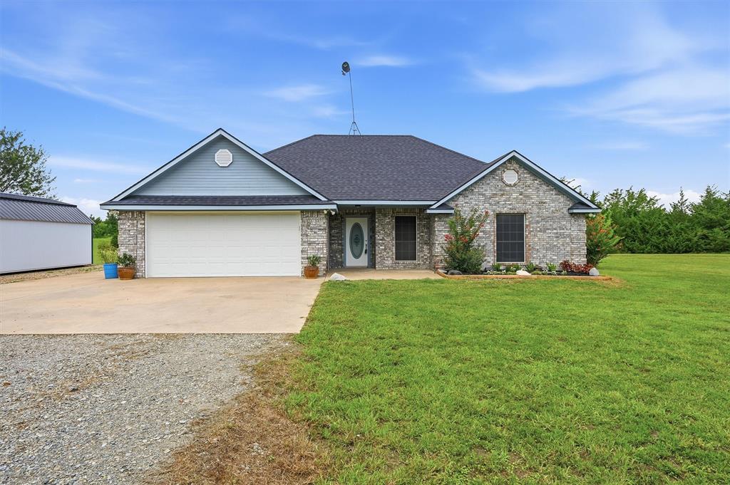 2227 County Road 2909 Property Photo 11