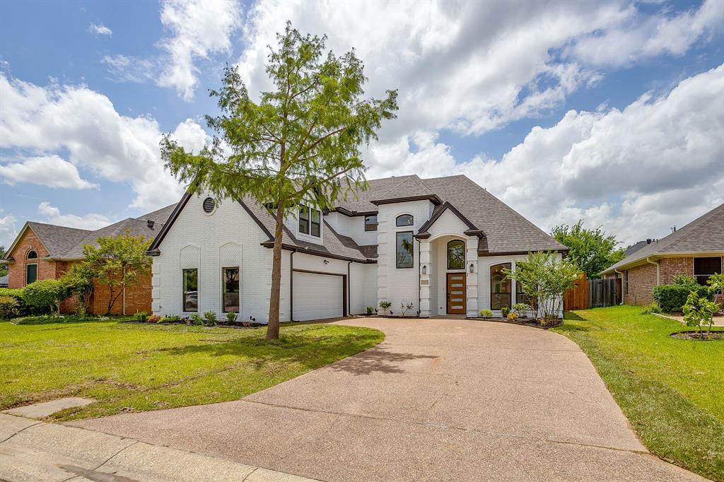 5102 Shadowood Road Property Photo 1