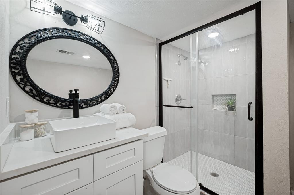 1608 Wayne Street Property Photo 9