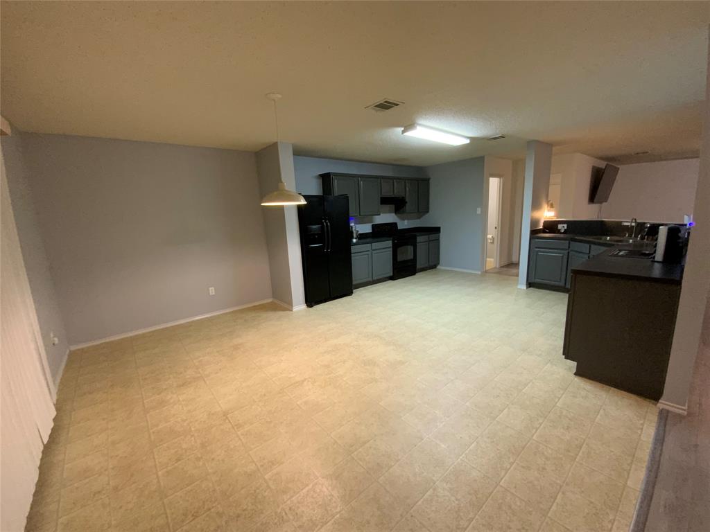 305 Daisy Lane Property Photo 8