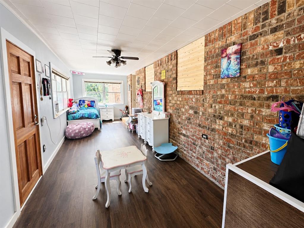 7761 Fm 2494 Property Photo 22