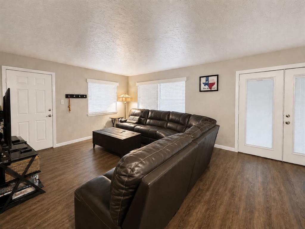 154 Harbor Drive Property Photo 6