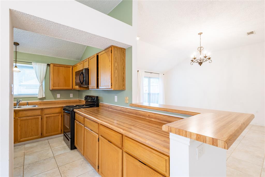 1526 Haven Place Property Photo 8